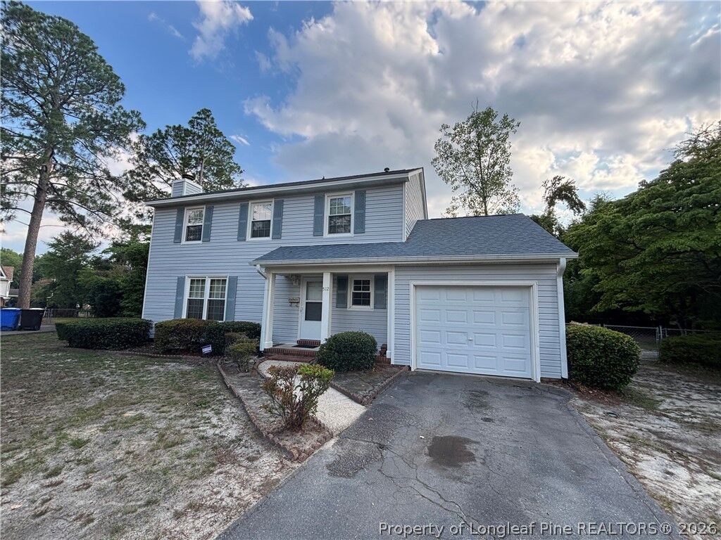 Property Photo:  512 Shoreline Drive  NC 28311 
