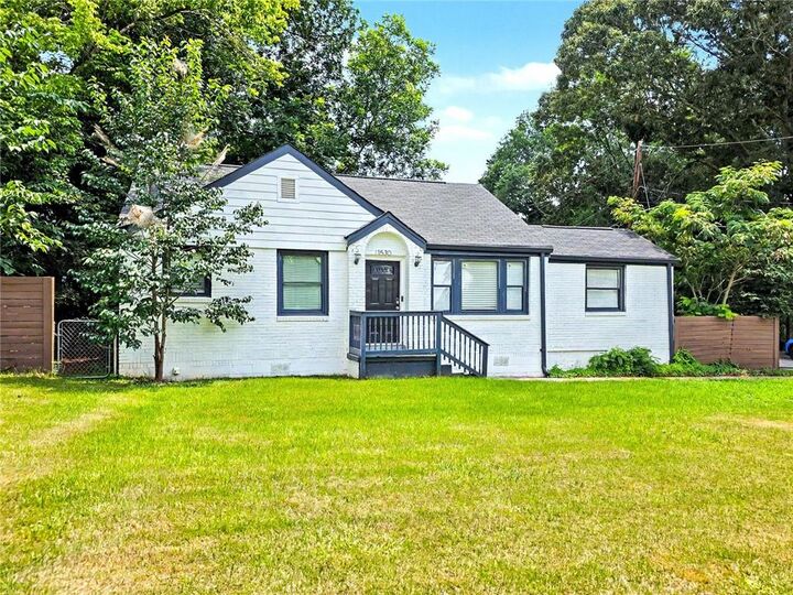 Property Photo: 1530 Columbia Drive GA 30032