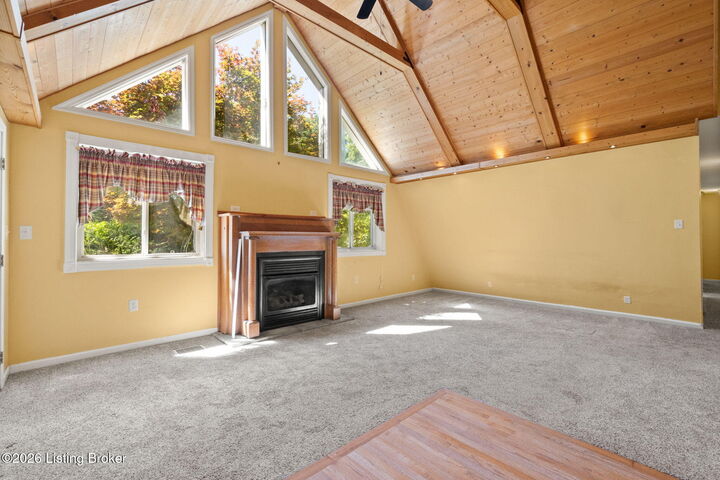 Property Photo:  3985 Brooks Hill Rd  KY 40109 