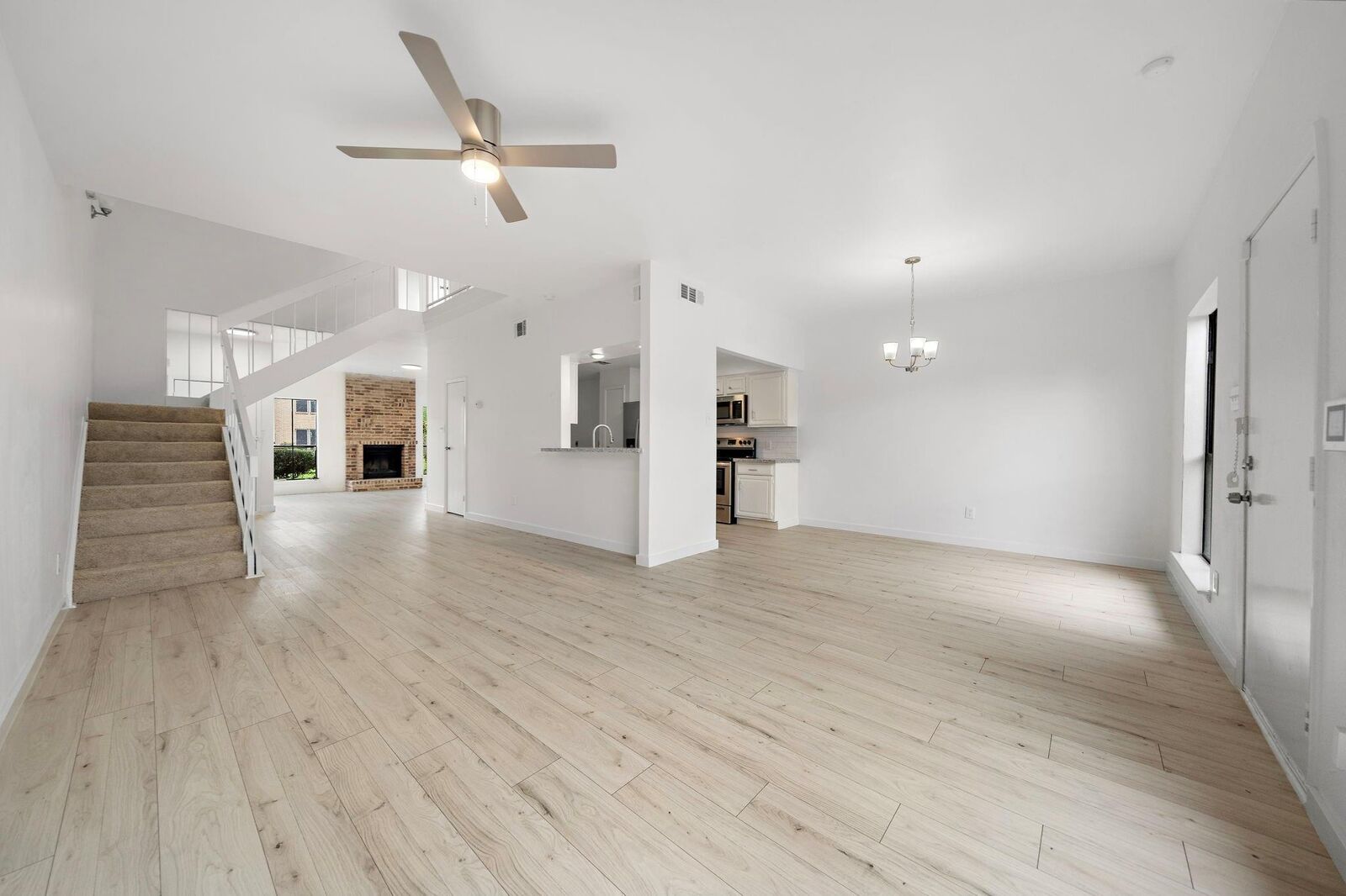 Property Photo: 8433 Wednesbury Lane TX 77074
