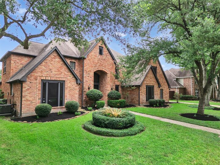 Property Photo: 15906 Redwood Place Drive TX 77079