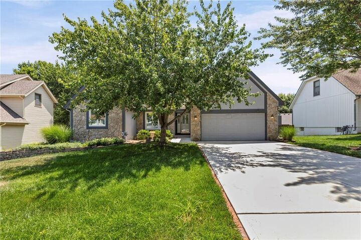 Property Photo: 11625 S Penrose Street KS 66061