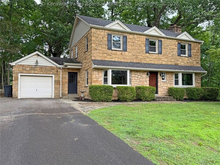 Property Photo:  1612 Woodvale Drive  WV 25314 