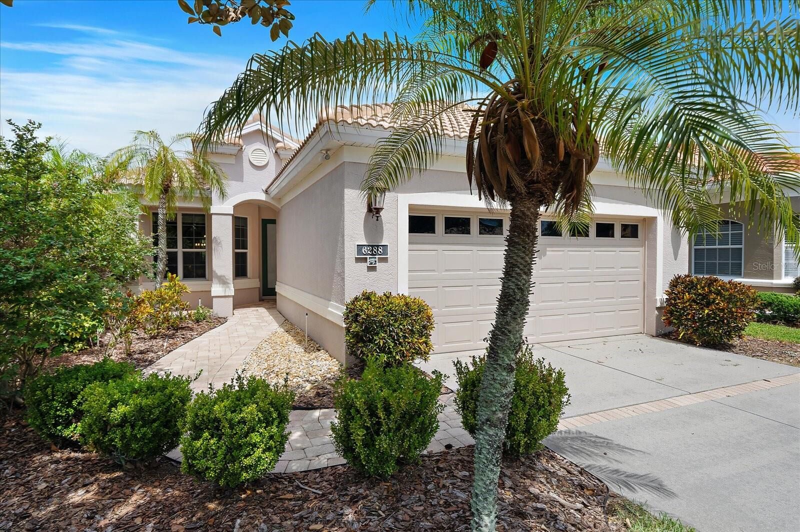 Property Photo: 6288 Wingspan Way FL 34203