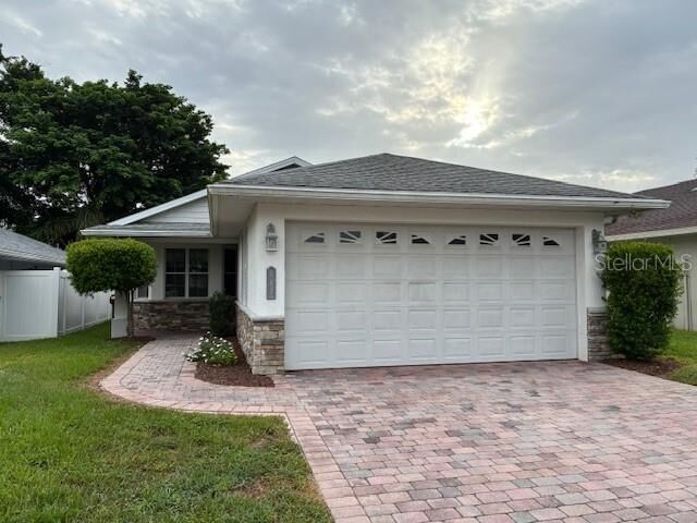 Property Photo:  153 Newbern Circle  FL 33823 