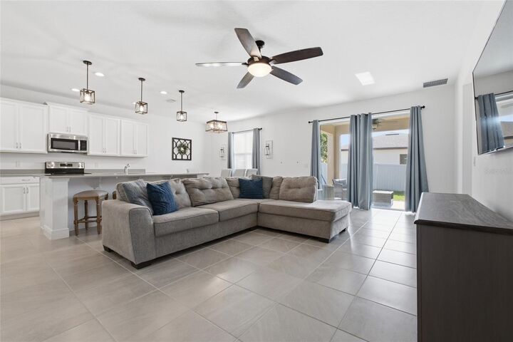 Property Photo:  180 Jensen Drive  FL 34736 