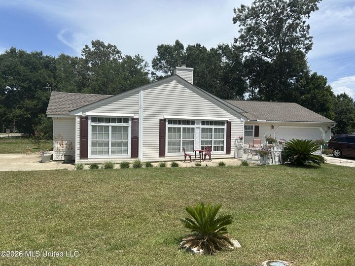 Property Photo:  980 Hamakua Street  MS 39525 