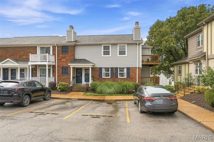 Property Photo: 1437 Oriole Place MO 63144