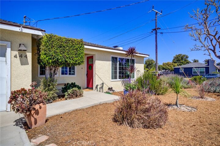 Property Photo:  444 Walnut  CA 93420 