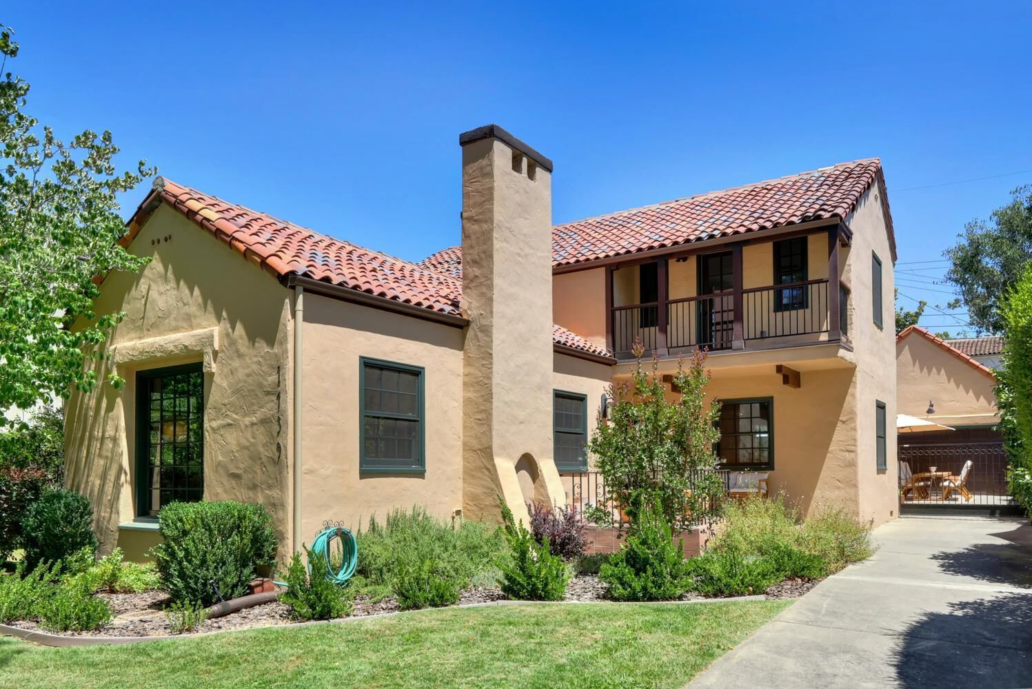 Property Photo:  1439 43rd Street  CA 95819 