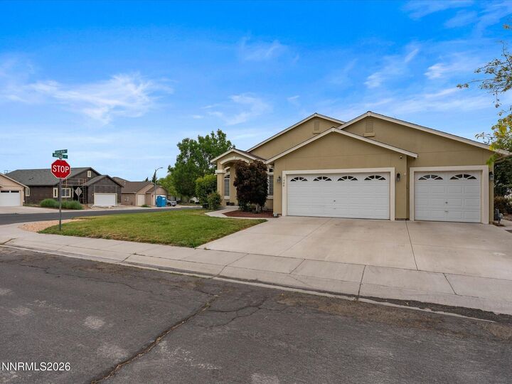Property Photo: 1940 Four Iron Court NV 89408