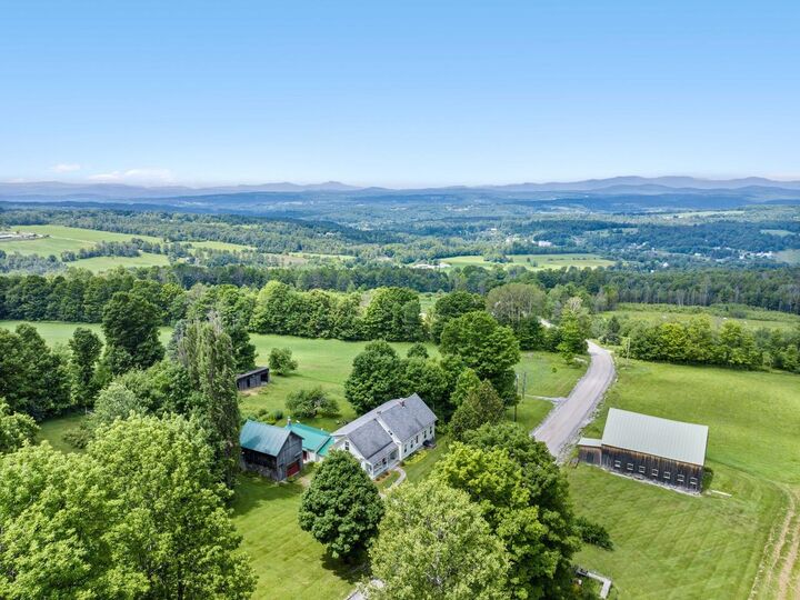 Property Photo:  858 East Hill Road  VT 05667 