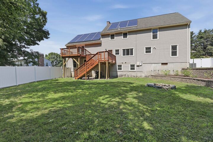 Property Photo:  28 Rangers Drive  NH 03051 