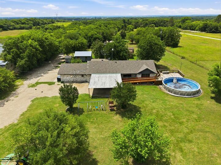 Property Photo:  1517 Wiggins Road  TX 76064 
