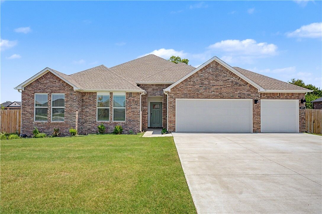 Property Photo: 207 Kit Kat Court AR 72761