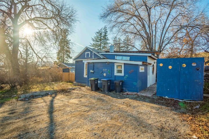 Property Photo: 3422 Broadview Road BC V4T 1P1