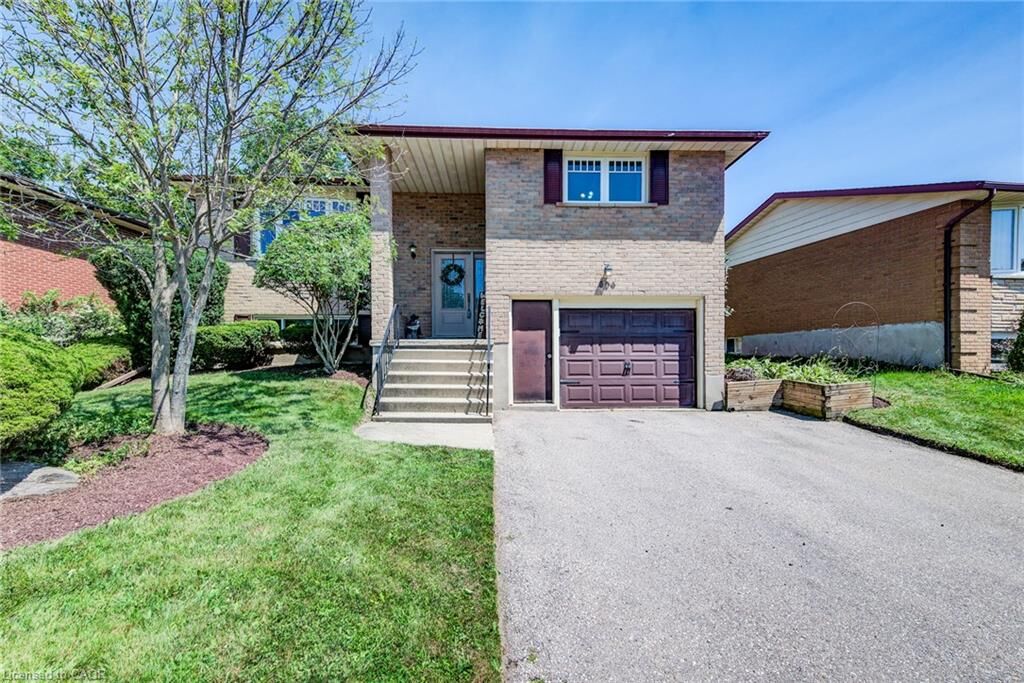 Property Photo: 606 Fern Road ON N2V 1G5
