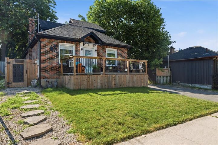 Property Photo:  91 Lyons Avenue  ON N3R 4R3 