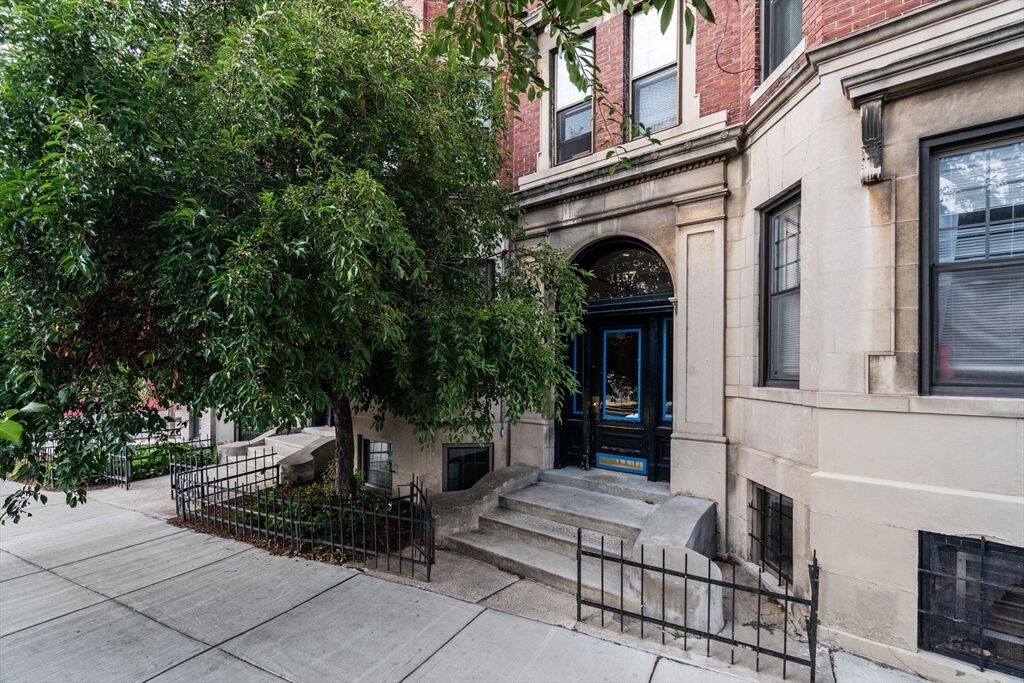 Property Photo: 1157 Commonwealth Ave 1 MA 02134