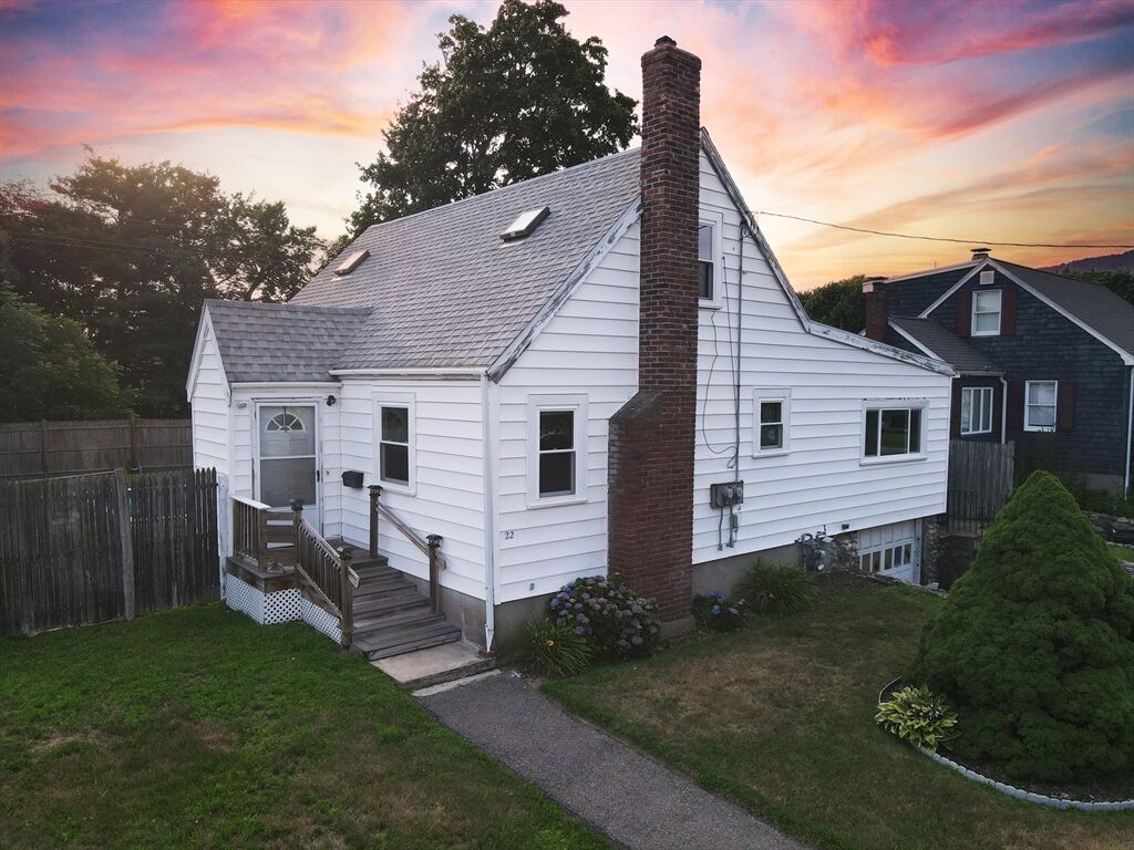 Property Photo:  22 Windsor Rd  MA 01915 