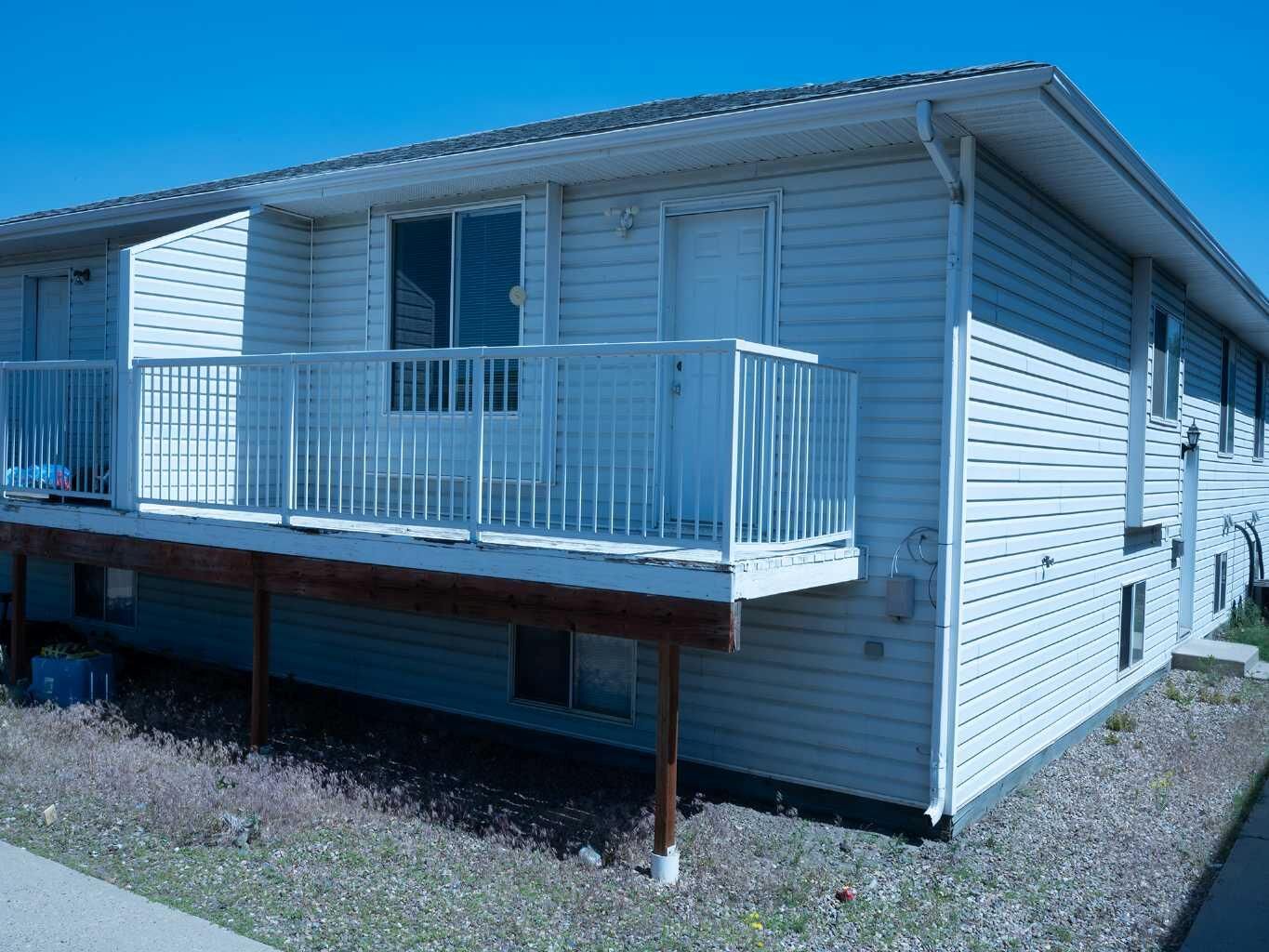 Property Photo: 68 Valleyview Drive SW AB T1A 8N6