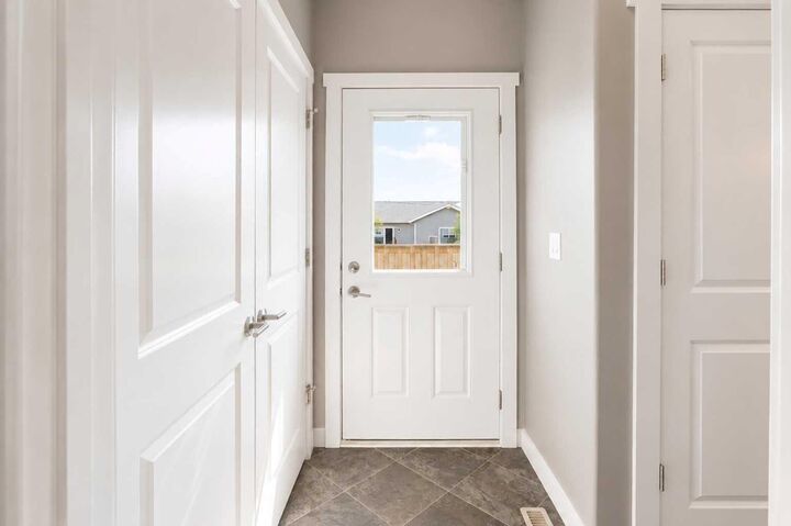 Property Photo: 18 Hanson Green AB T0M 1R0
