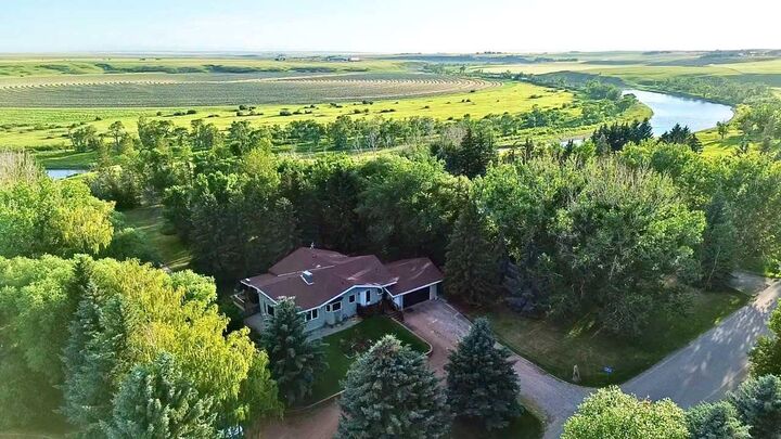 207 Moon River Drive — photo 1