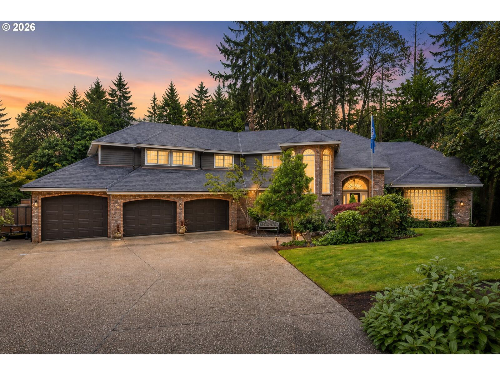 Property Photo: 2669 Garfield St OR 97405