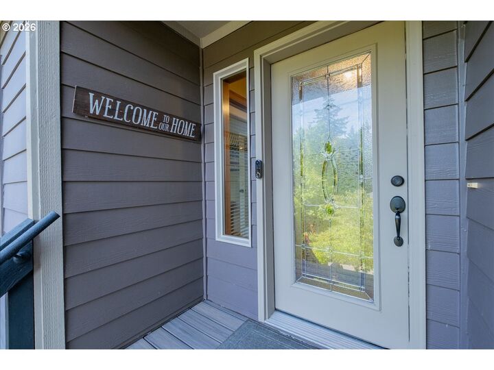 Property Photo: 2495 Stoneway Ct OR 97304