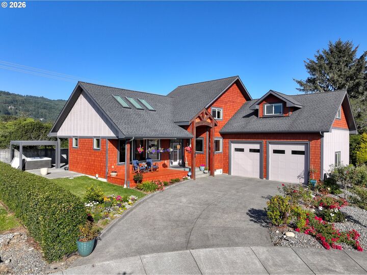 Property Photo: 97972 Sea Breeze Way OR 97415