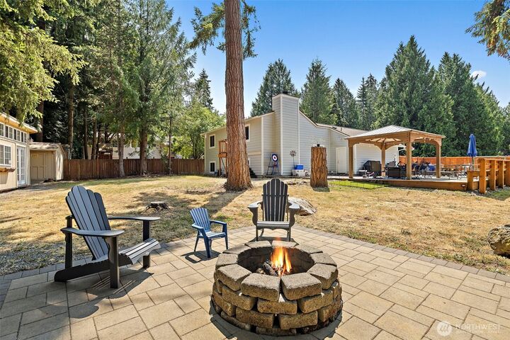 Property Photo:  2522  230th Avenue NE  WA 98074 