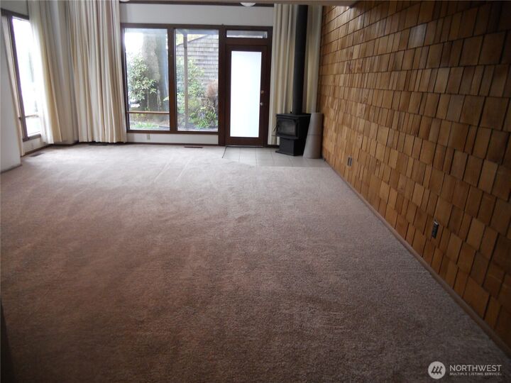 Property Photo:  1304  63rd Street SE 1/2  WA 98203 