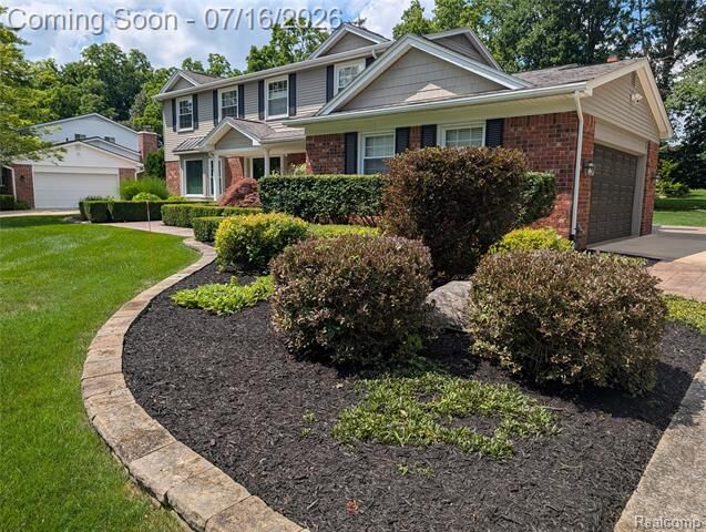 Property Photo:  2374 Kingsbury Drive  MI 48098 