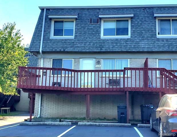 Property Photo:  115 Halifax Street  MI 48390 