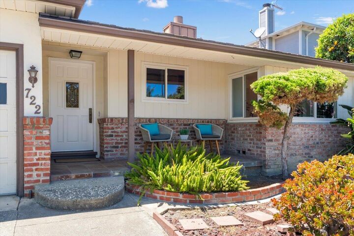 Property Photo:  722 Pritchard Court  CA 95051 
