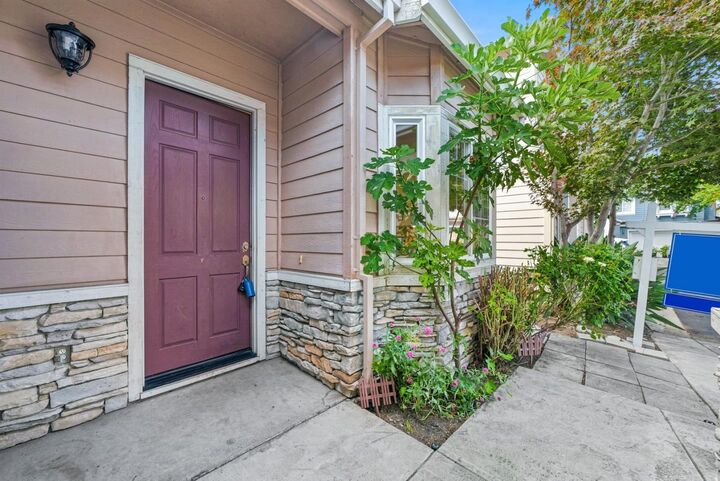 Property Photo:  38557 Poe Terrace  CA 94536 