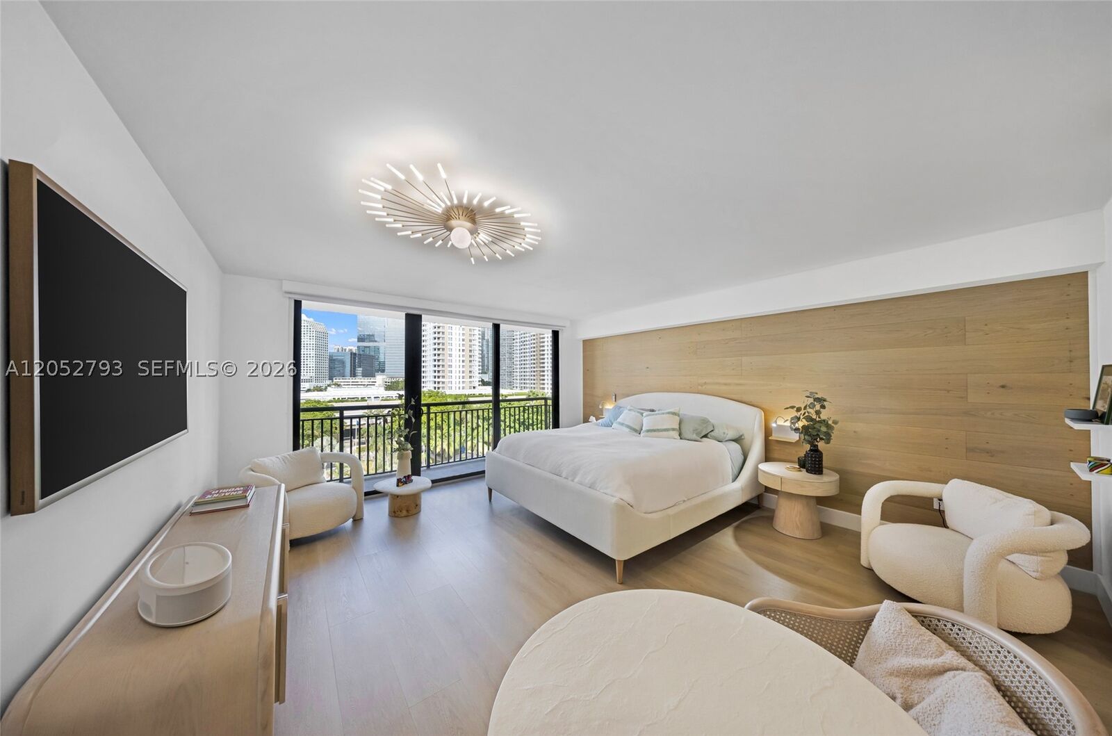 Property Photo:  540 Brickell Key Dr 809  FL 33131 