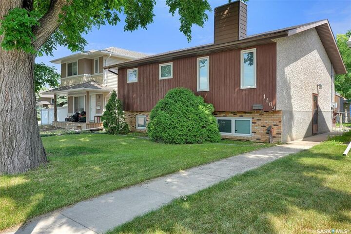 1409 Rothwell Street — photo 1