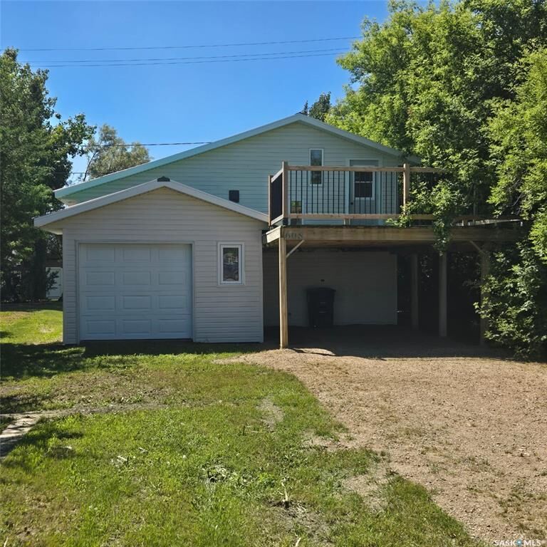 Property Photo:  608 Whyte Street  SK S0H 2S0 