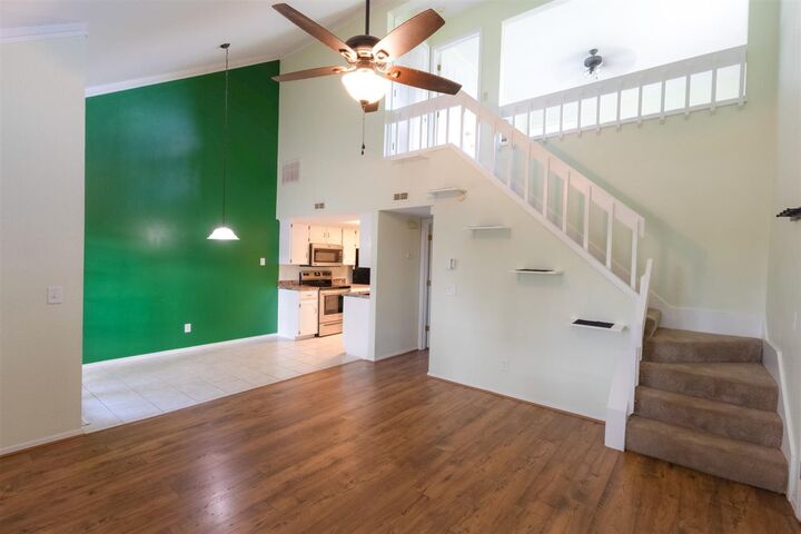 Property Photo:  903 W Parkway Drive  OK 74075 