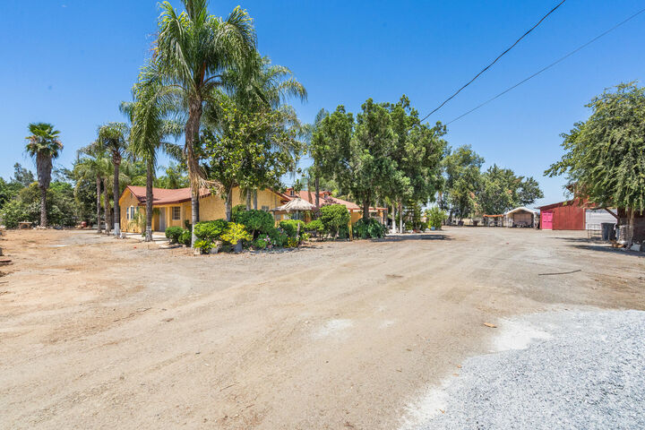 Property Photo: 23448 Avenue 96 CA 93270