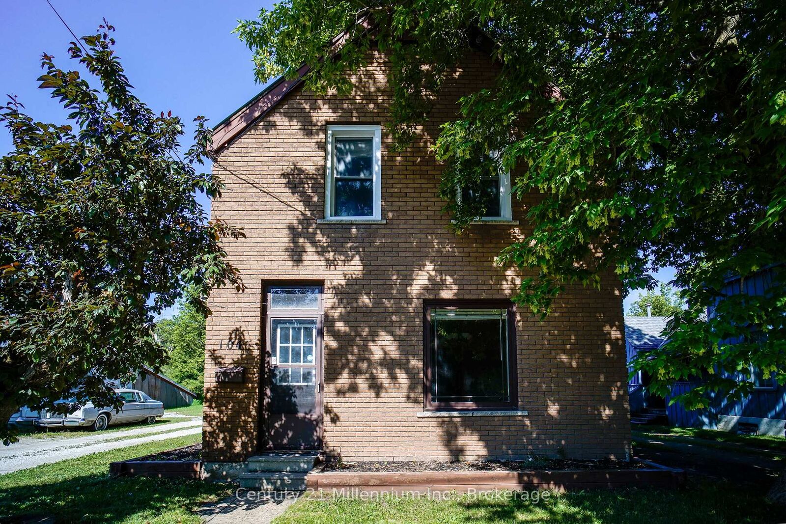 Property Photo: 104 Spruce Street ON L9Y 3G7