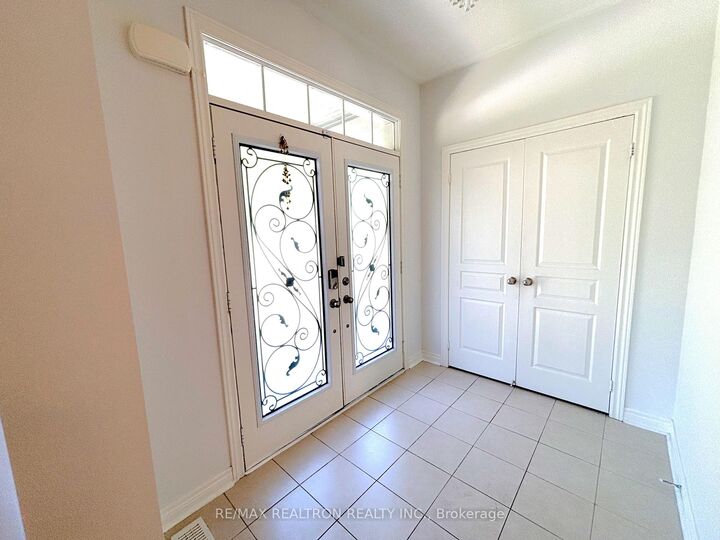 Property Photo:  511 William Forster Road  ON L6B 0X5 