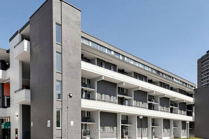 Property Photo: 55 Sunny Glenway 302 ON M3C 2Z5