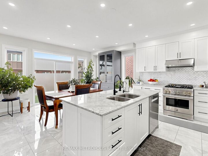 Property Photo: 17 Neilly Terrace N ON L3Z 4L1