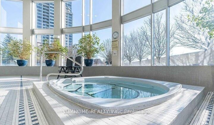 Property Photo: 17 Barberry Place 506 ON M2K 3E2