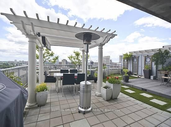 Property Photo:  200 Rideau Street 2007  ON K1N 5Y1 