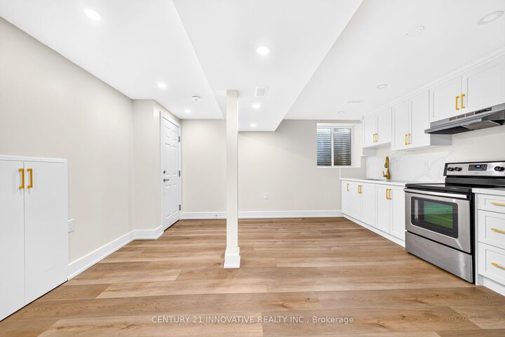 Property Photo:  154 Fanshawe Drive Bsmt  ON L6Z 1B1 