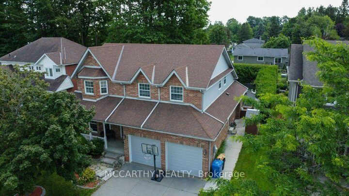 Property Photo: 423 Old Village Lane ON L9V 3A5