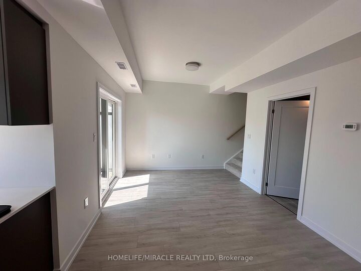 Property Photo:  42 Lowes Road W 130  ON N1G 4X2 